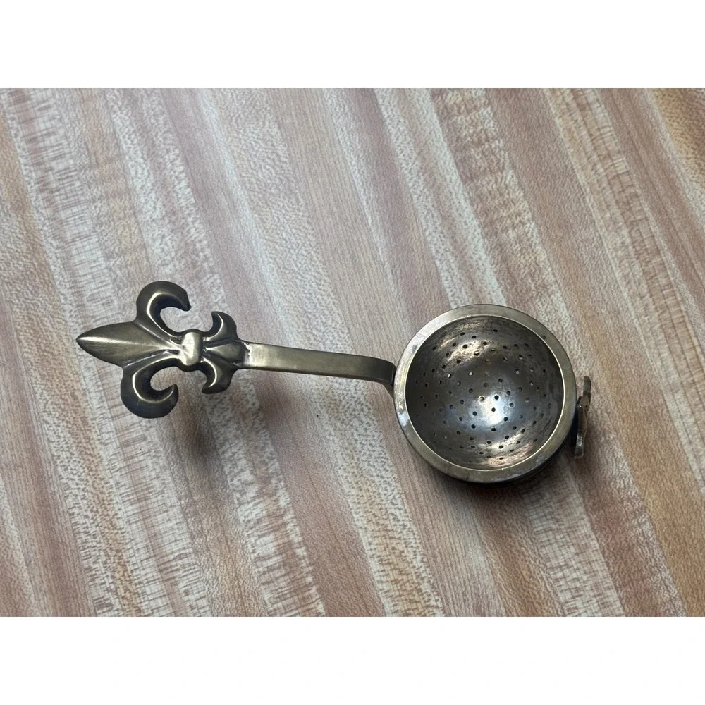 Vintage Fleur De Lis Tea Strainer with Drip Bowl Swivel Infuser Gold Tone